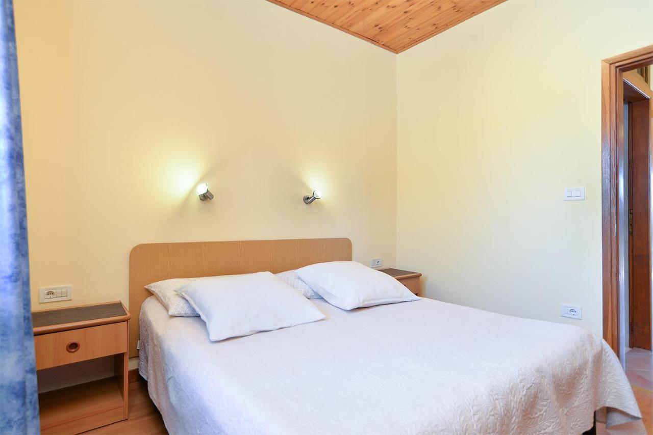 Apartments Ana 379 Rovinj Buitenkant foto