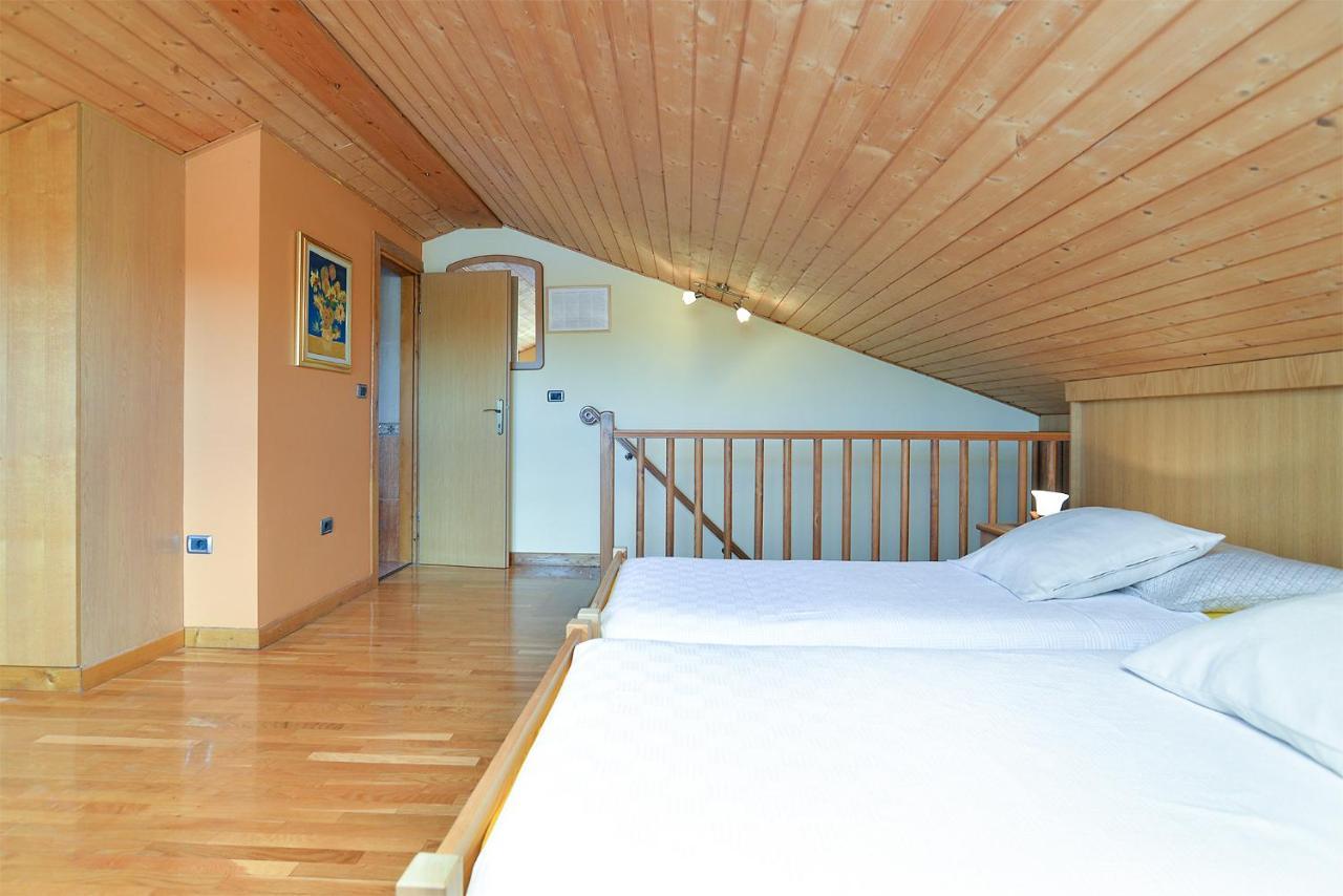 Apartments Ana 379 Rovinj Buitenkant foto